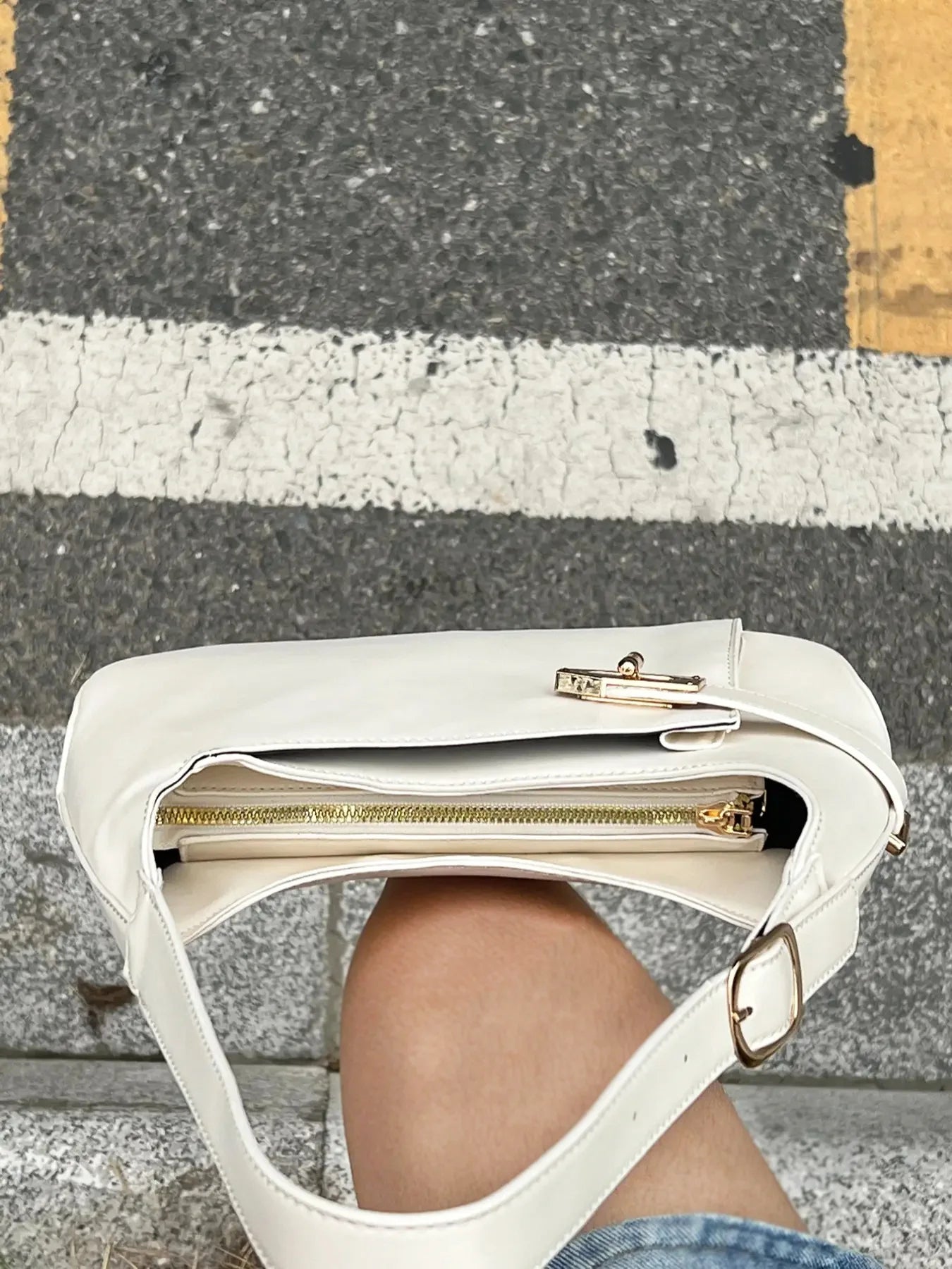 Rosea Classic Shoulder Bag