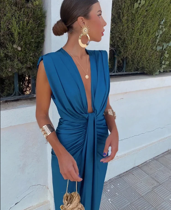 Rosea Elegant Pleated Dress